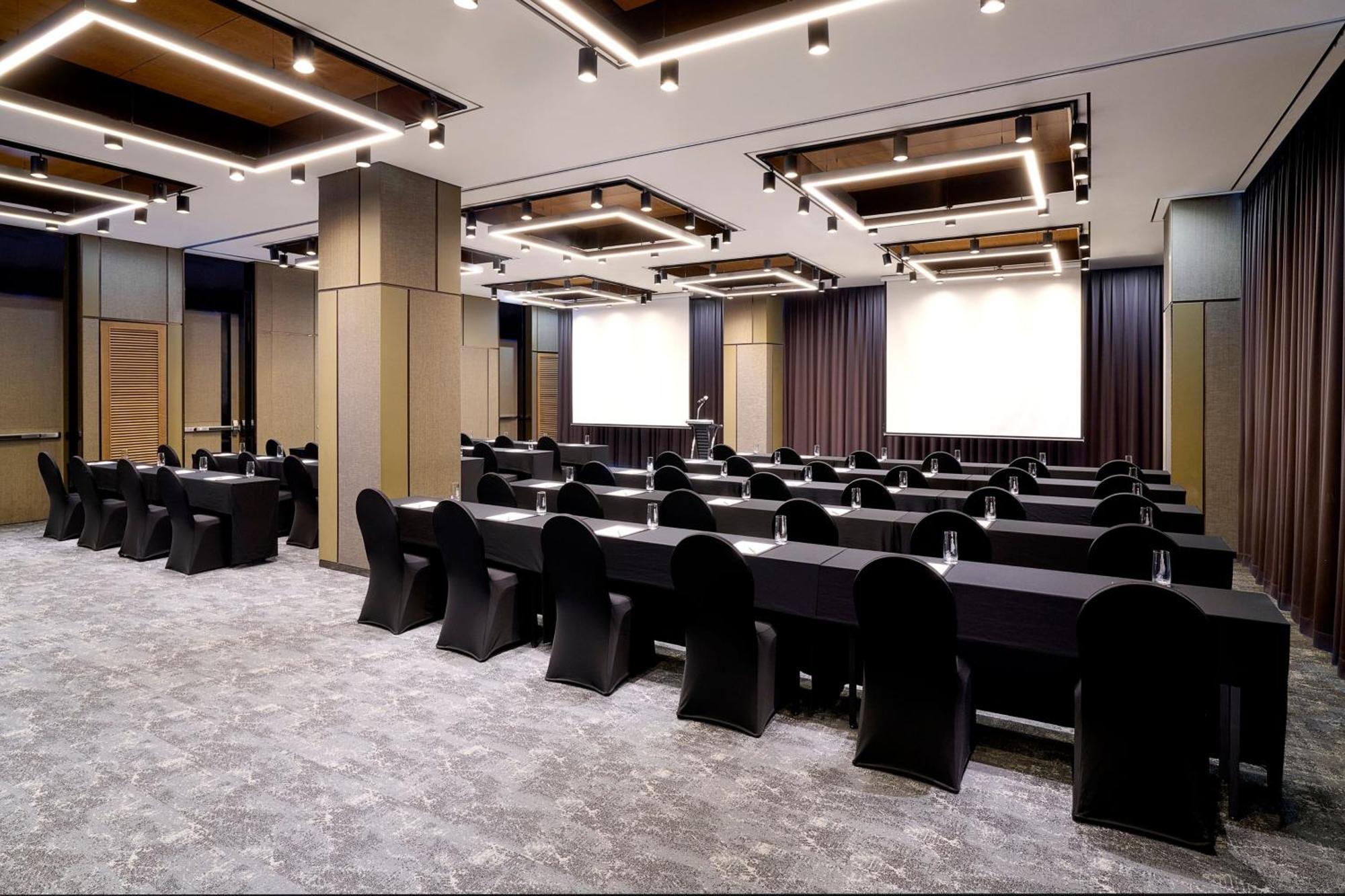 南大门万豪首尔万怡酒店 酒店 4*